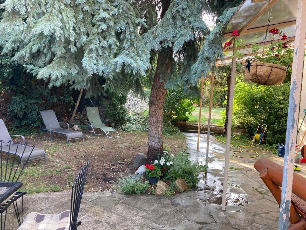 Apartment Kisvolgy Егер Екстериор снимка